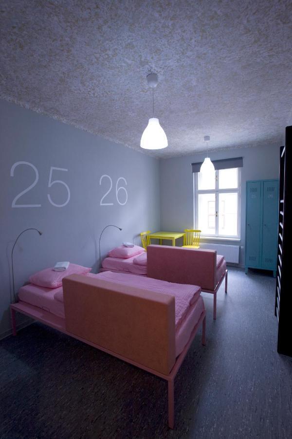 Kroměříž Hostel U Zlateho Kohouta מראה חיצוני תמונה