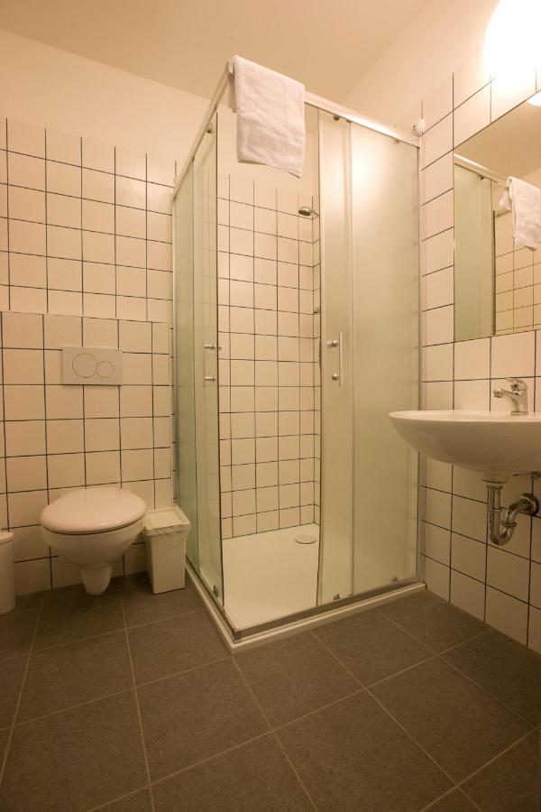 Kroměříž Hostel U Zlateho Kohouta מראה חיצוני תמונה