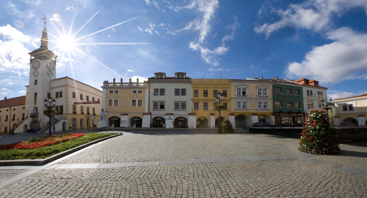 Kroměříž Hostel U Zlateho Kohouta מראה חיצוני תמונה
